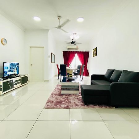 Cozy 1-10 Pax 4Qbeds 2Sbeds Shah Alam Sec7, I-City Kültér fotó